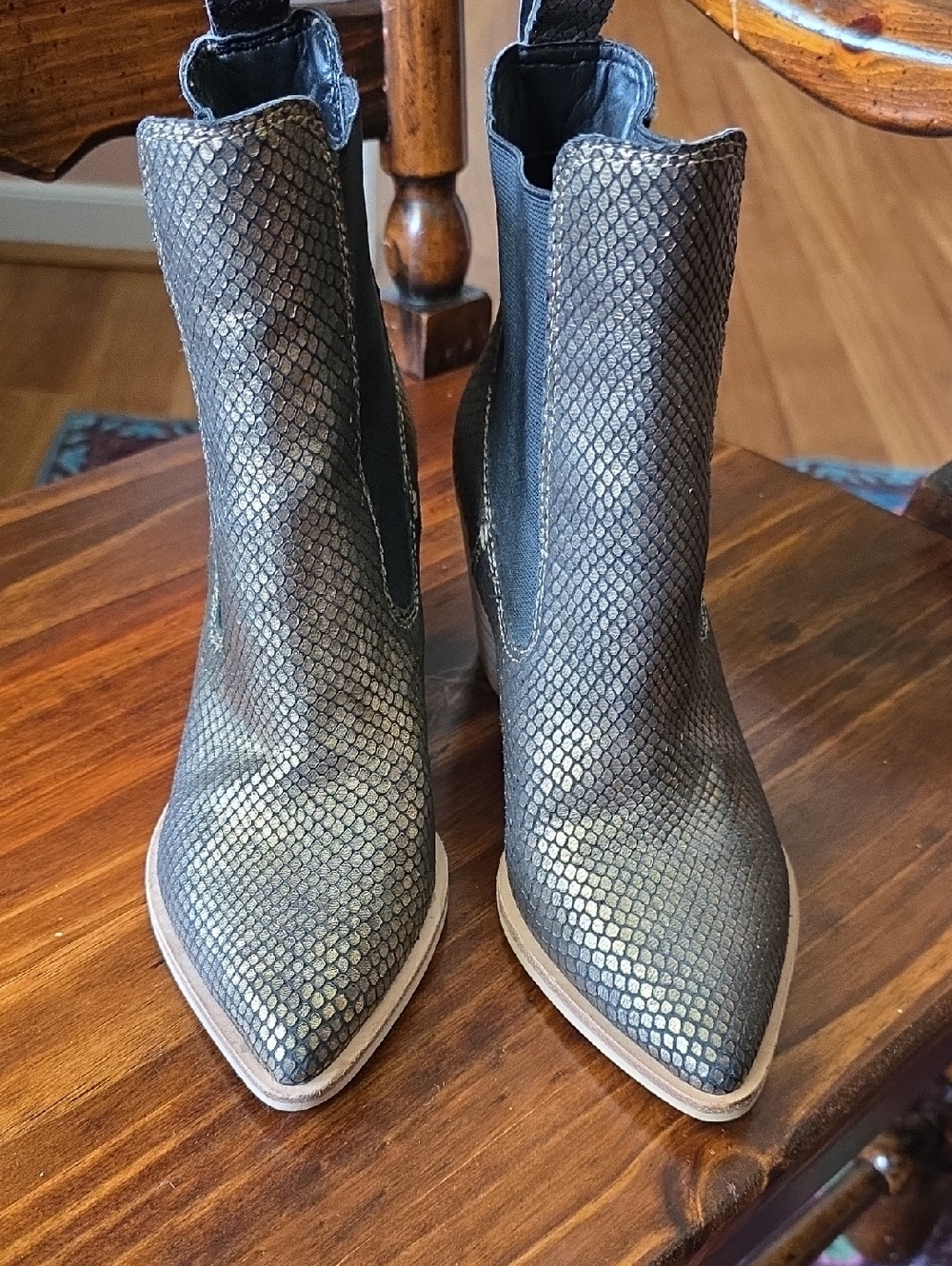 Dolce Vita Women's Metallic Snake-Print Pointed Toe Ankle Boots - Black/Gold